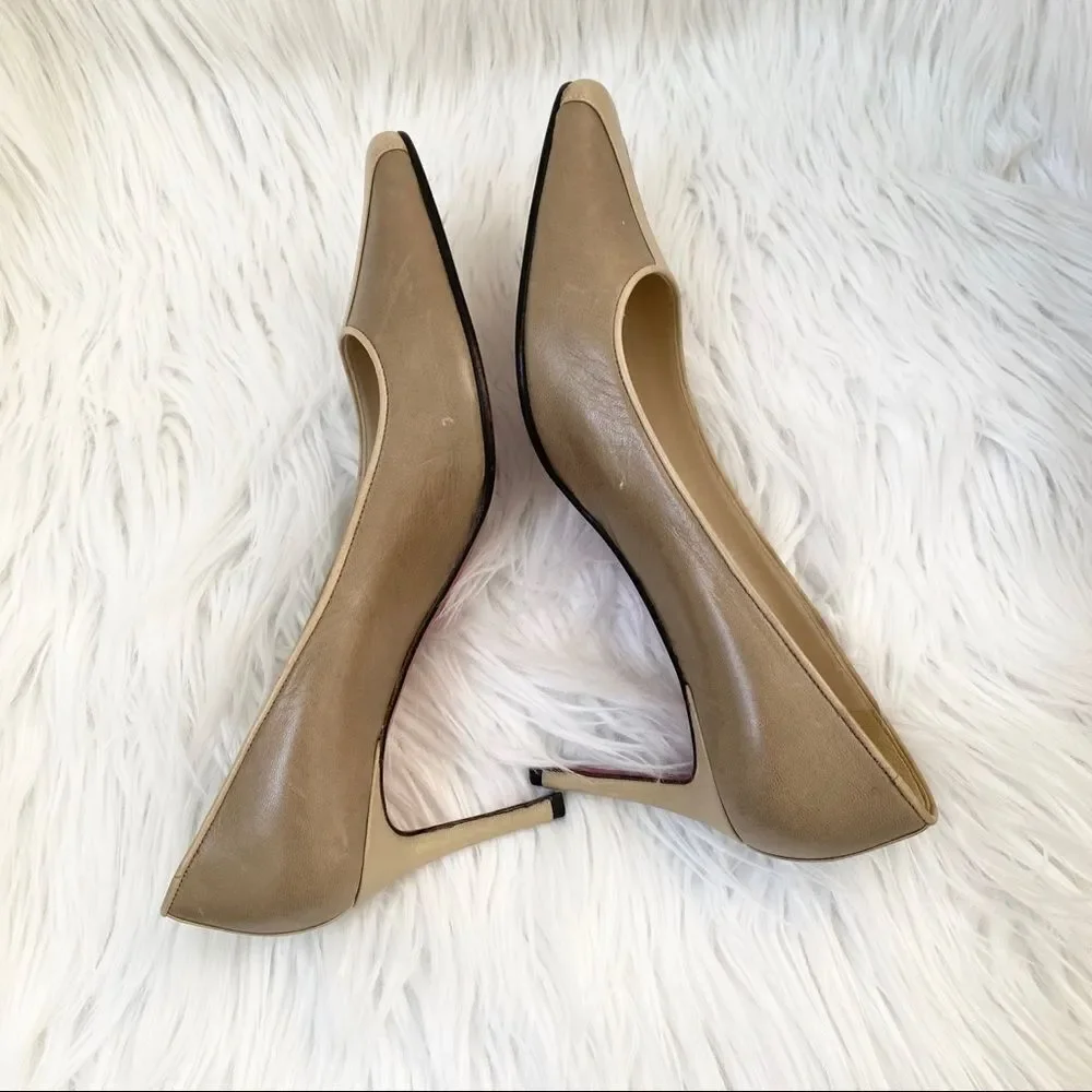 Cristian Louboutin two tones beige leather pumps 7